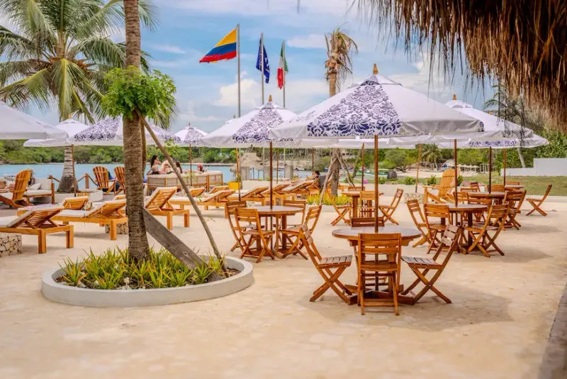 Pasadía Capri Beach Club