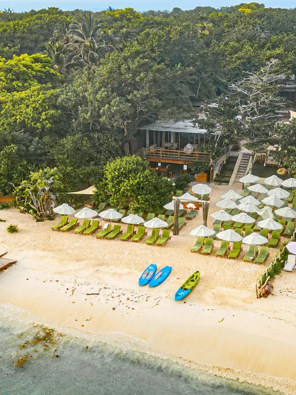 Pasadía Mantas Beach Club - Imagen 1